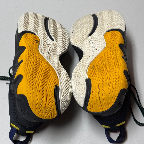 Nike Giannis Immortality 2 Electric Algae Youth Boys Sz 5Y US DQ1943-002 - Picture 9 of 11